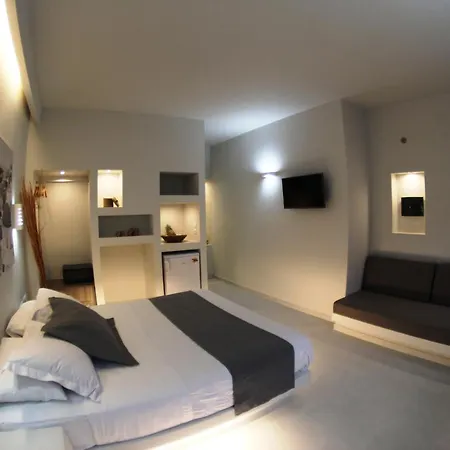 Sealaviesuites Beachfront Hotel