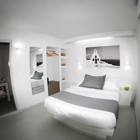 Sealaviesuites Beachfront Hotel