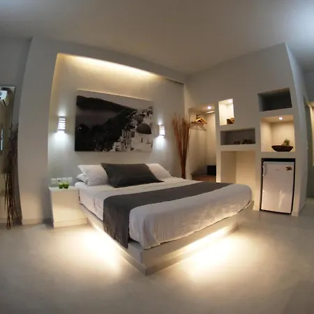 Hotel Sealaviesuites Beachfront Perissa (Santorini)